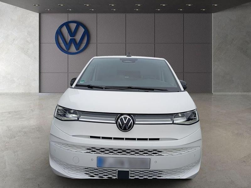 Gebraucht VW Multivan Life 150 PS (110 kW) 2025 Weiß Van