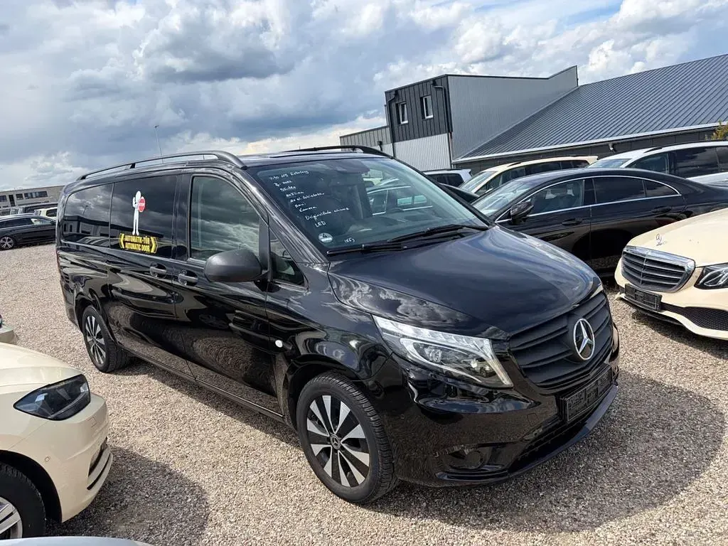 Gebraucht Mercedes Vito 190 PS (139 kW) 2022 Schwarz Van