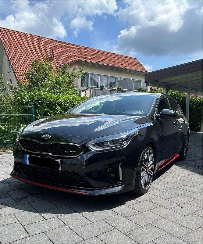Schwarz Gebraucht 2020 Kia ProCeed GT Kleinwagen | 23.000 € (Fairer Preis) - Bild 1/4