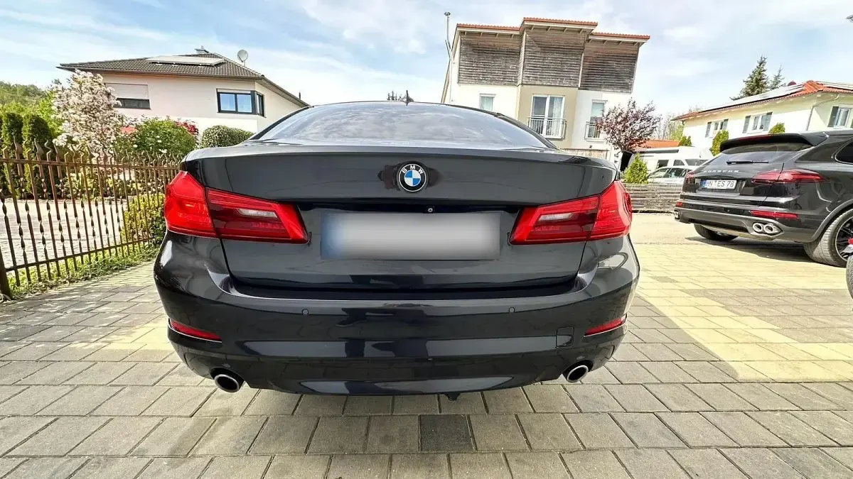 Gebraucht BMW 520 190 PS (139 kW) 2018 Schwarz Limousine