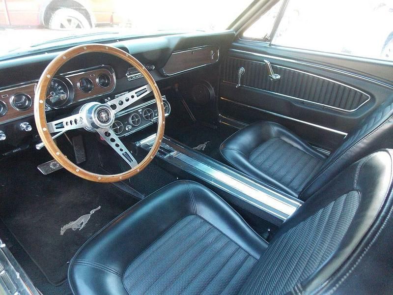 Gebraucht Ford V8 224 PS (164 kW) 1966 Grün Limousine