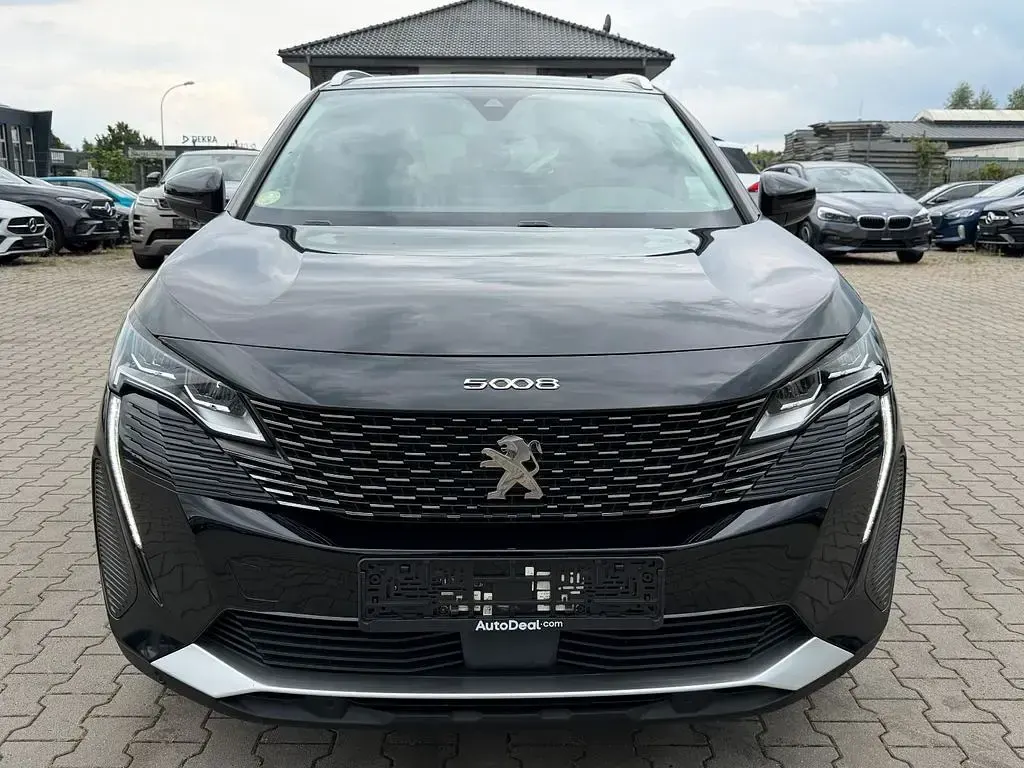 Gebraucht Peugeot 5008 Allure 131 PS (96 kW) 2022 Schwarz SUV