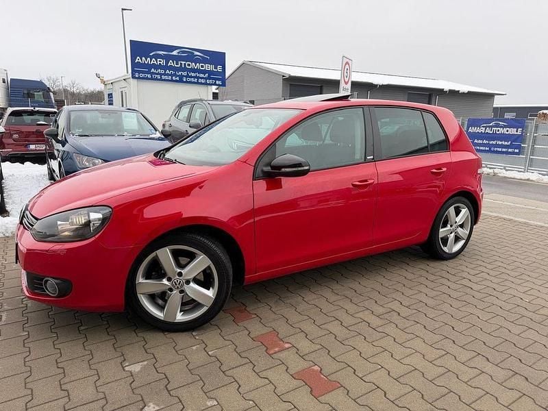 Gebraucht VW Golf VI Style 122 PS (89 kW) 2011 Rot Kleinwagen