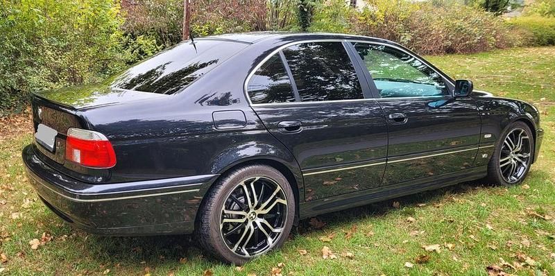 Gebraucht BMW 540 286 PS (210 kW) 1999 Schwarz Limousine