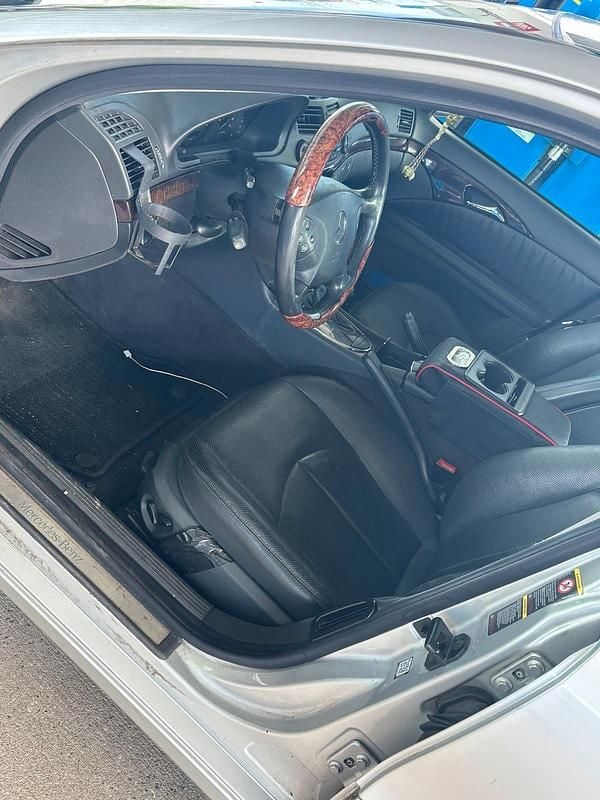 Gebraucht Mercedes E240 Elegance 177 PS (130 kW) 2005 Limousine