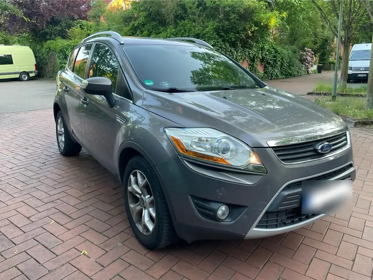 Gebraucht Ford Kuga Titanium 140 PS (102 kW) 2012 Grau SUV