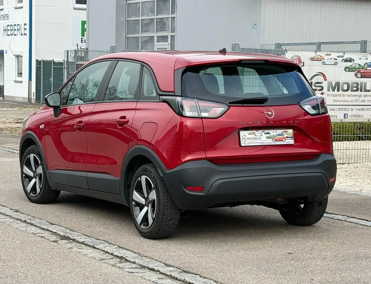 Gebraucht Opel Crossland Edition 83 PS (61 kW) 2022 Chili rot/kardio rot SUV