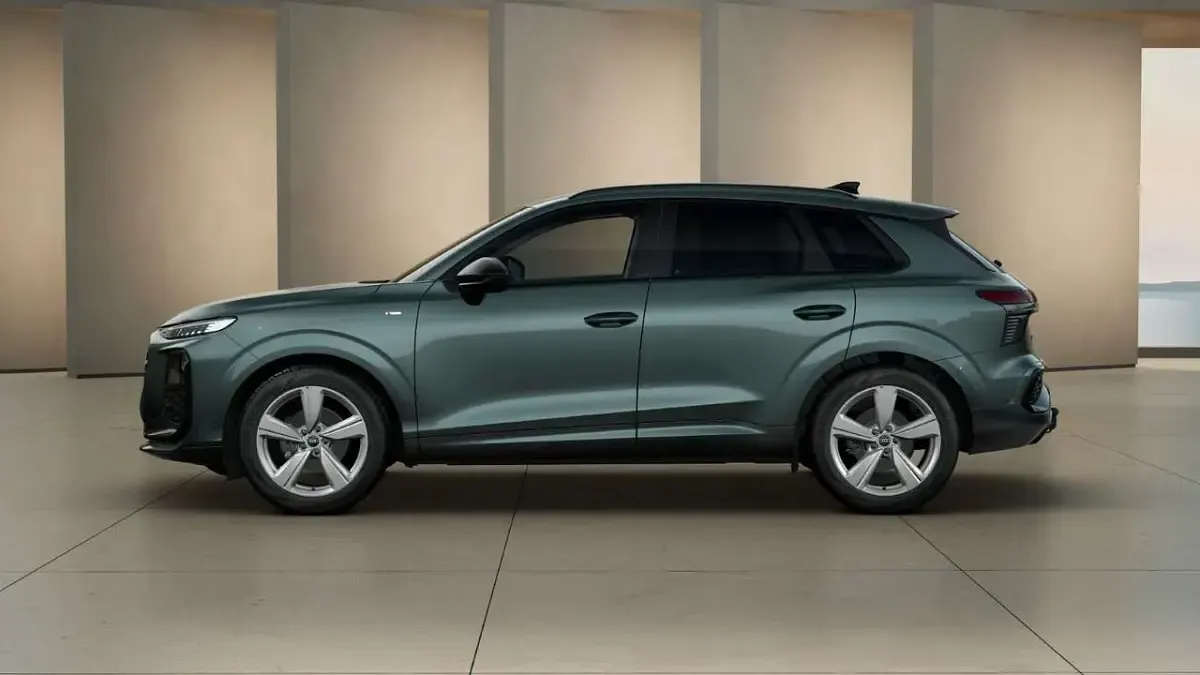 Neu Audi Q3 Ambiente 150 PS (110 kW) 2026 Grün SUV