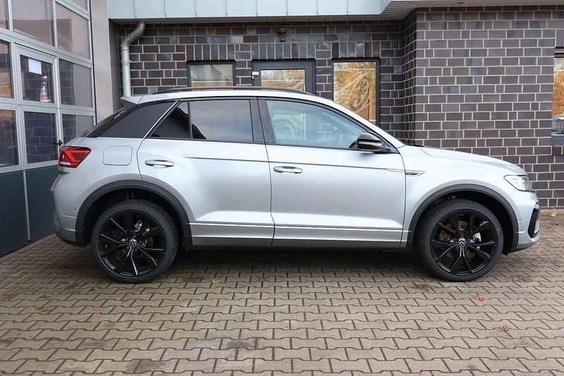 Neu VW T-Roc R-line 150 PS (110 kW) 2025 Silber SUV
