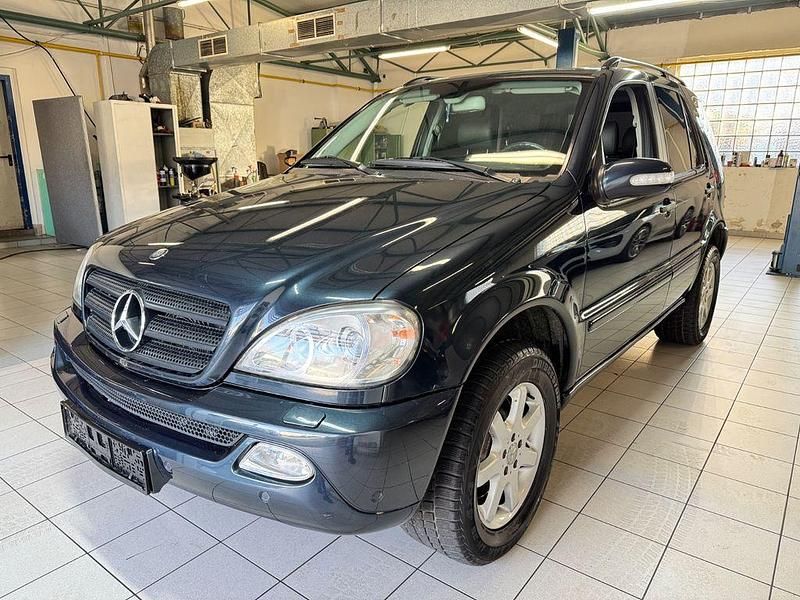 Gebraucht Mercedes ML350 235 PS (172 kW) 2004 Schwarz SUV