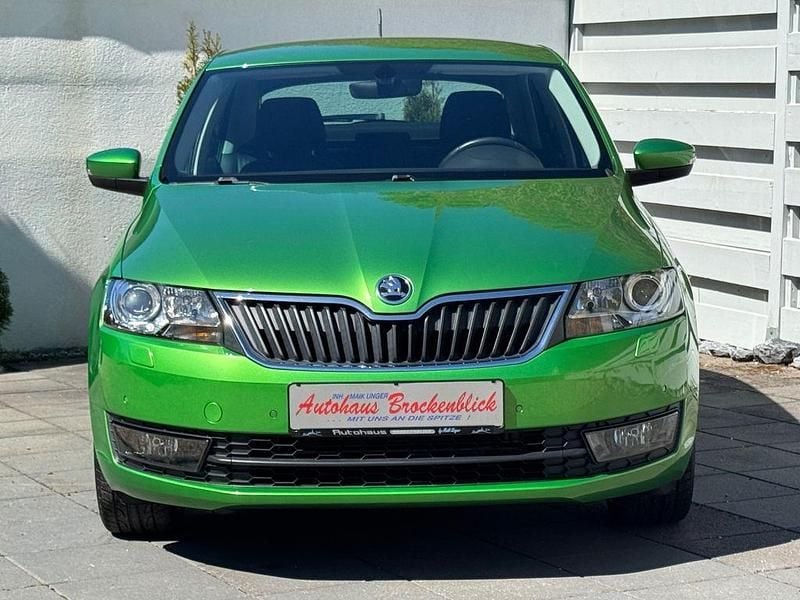 Second-hand Skoda Rapid 90 CP (66 kW) 2015 Verde Hatchback