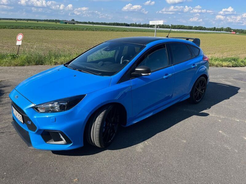 Blau Gebraucht 2018 Ford Focus RS Limousine | 35.500 € (Teuer) - Bild 1/4
