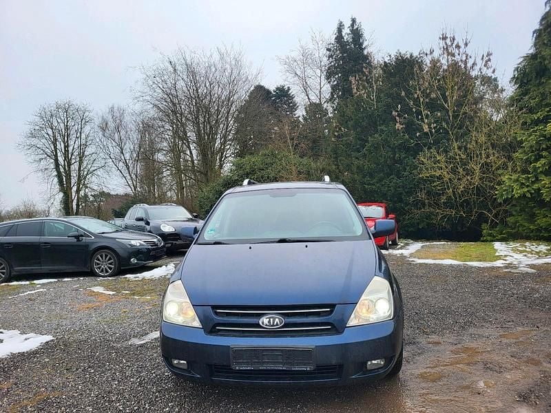 Blau Gebraucht 2006 Kia Carnival EX Van / Kleinbus | 1.450 € (Fairer Preis) - Bild 1/4