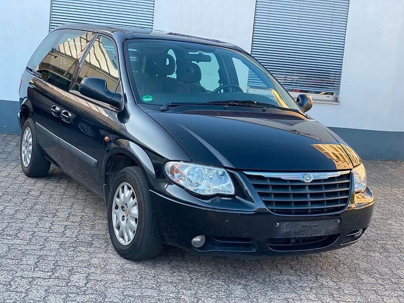 Schwarz Gebraucht 2007 Chrysler Voyager Van / Kleinbus | 2.800 € (Guter Preis) - Bild 1/4