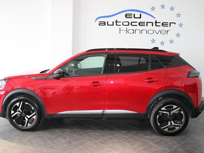 Gebraucht Peugeot 2008 Allure 131 PS (96 kW) 2024 Lackierung elixierrot/typ verkleidung a (metallic) SUV