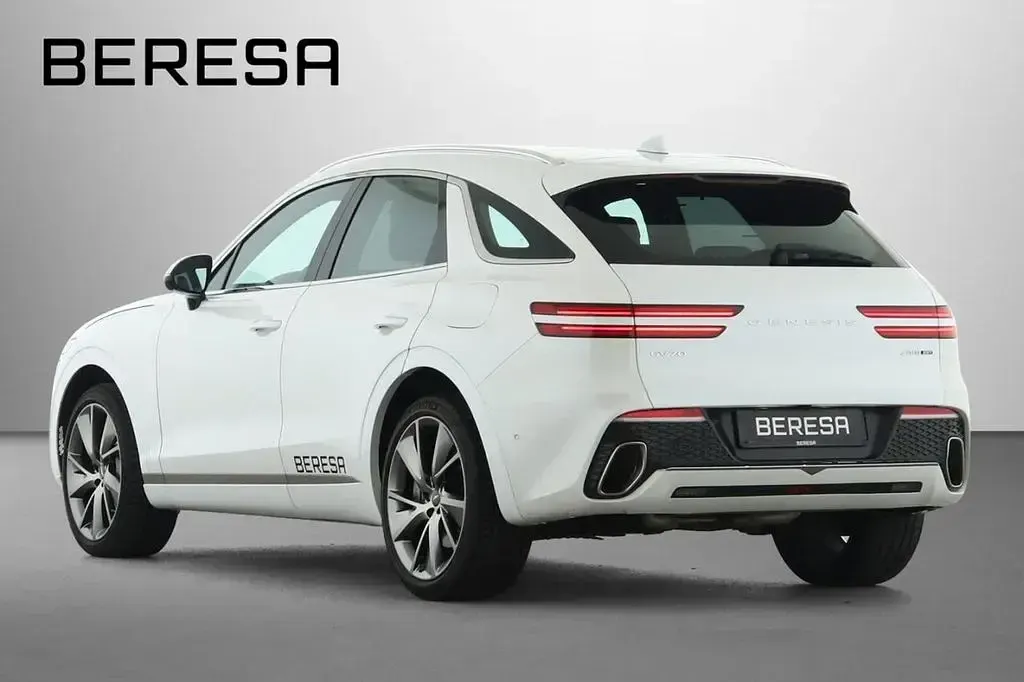 Second-hand Genesis GV70 305 CP (224 kW) 2023 Alb SUV