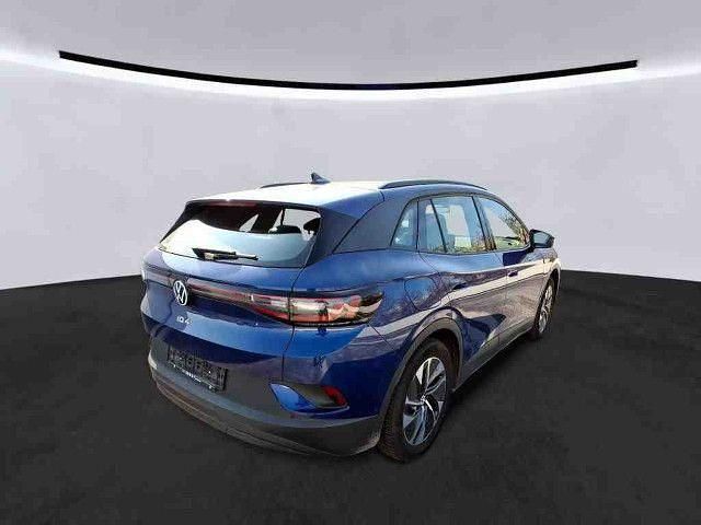 Gebraucht VW ID.4 Pro Performance 150 kW (204 PS) 2023 Blue dusk metallic (metallic) SUV