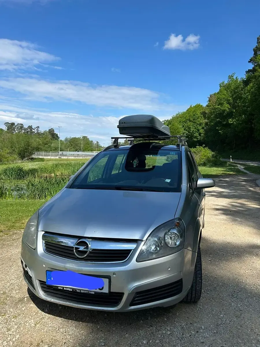 Gebraucht Opel Zafira 150 PS (110 kW) 2006 Silber Van / Kleinbus
