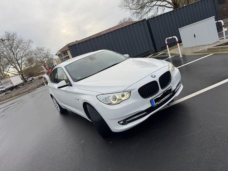 Weiß Gebraucht 2009 BMW 530 Gran Turismo Limousine | 10.950 € (Etwas zu teuer) - Bild 1/4