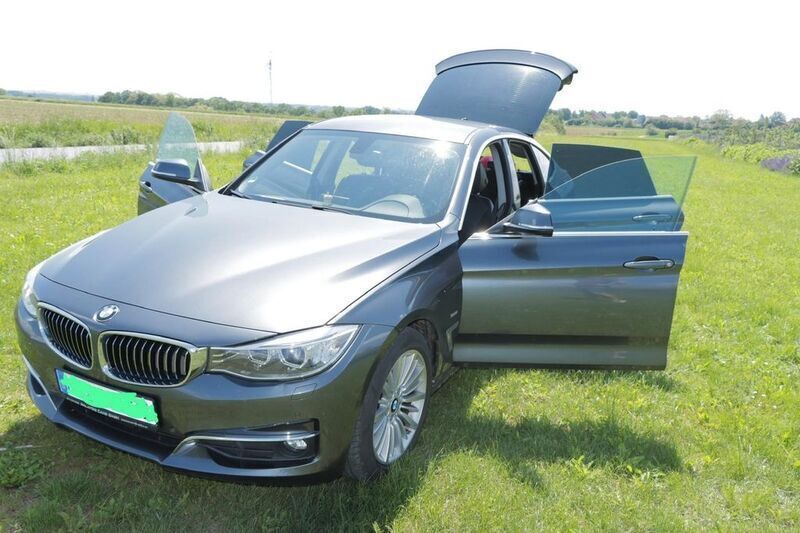 Grau Gebraucht 2015 BMW 320 Gran Turismo Limousine | 14.500 € (Fairer Preis) - Bild 1/4