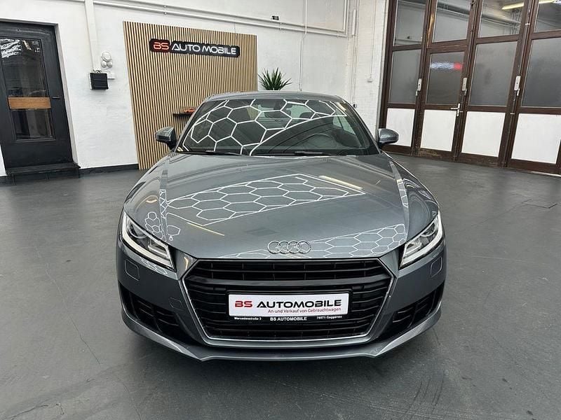 Gebraucht Audi TT Comfort 179 PS (131 kW) 2015 Grau Coupé