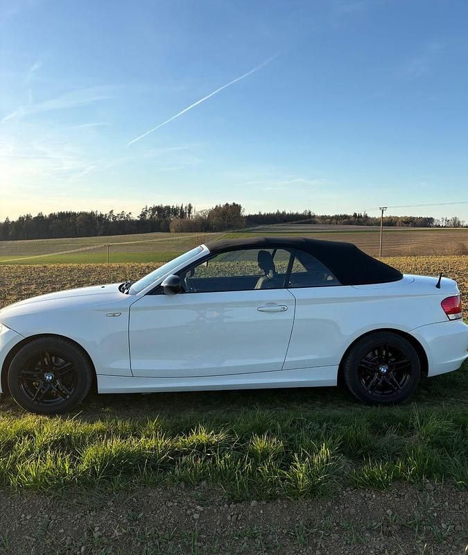 Gebraucht BMW 118 Cabriolet 143 PS (105 kW) 2010 Weiß Cabrio