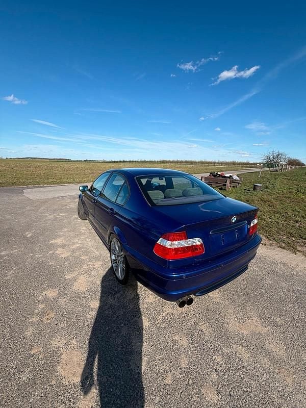Gebraucht BMW 330 231 PS (169 kW) 2004 Blau Limousine