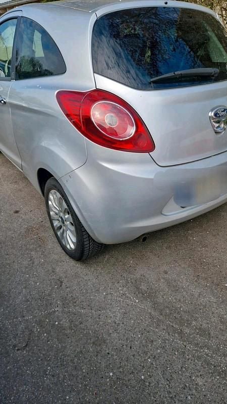 Gebraucht Ford Ka 70 PS (51 kW) 2011 Silber Kleinwagen