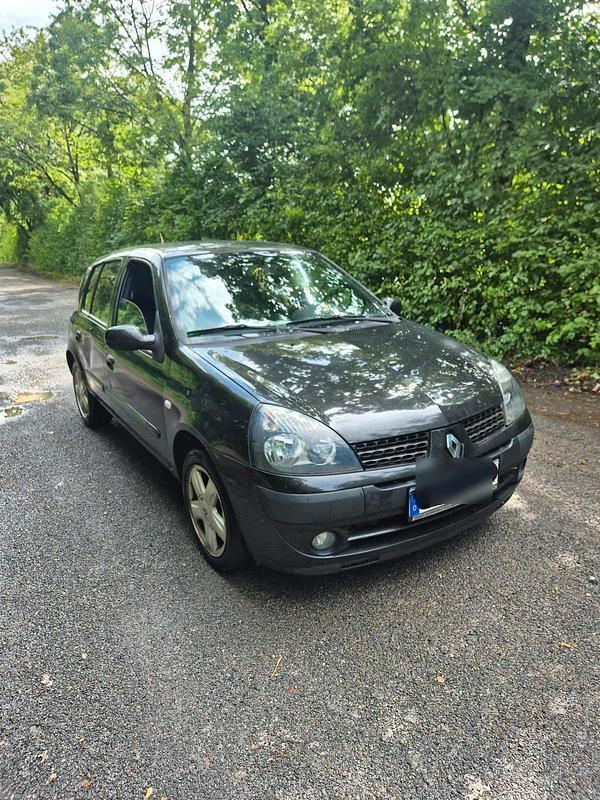 Schwarz Gebraucht 2003 Renault Clio II Kleinwagen | 800 € (Fairer Preis) - Bild 1/4