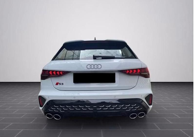 Gebraucht Audi S3 Performance 333 PS (244 kW) 2024 Weiß Limousine