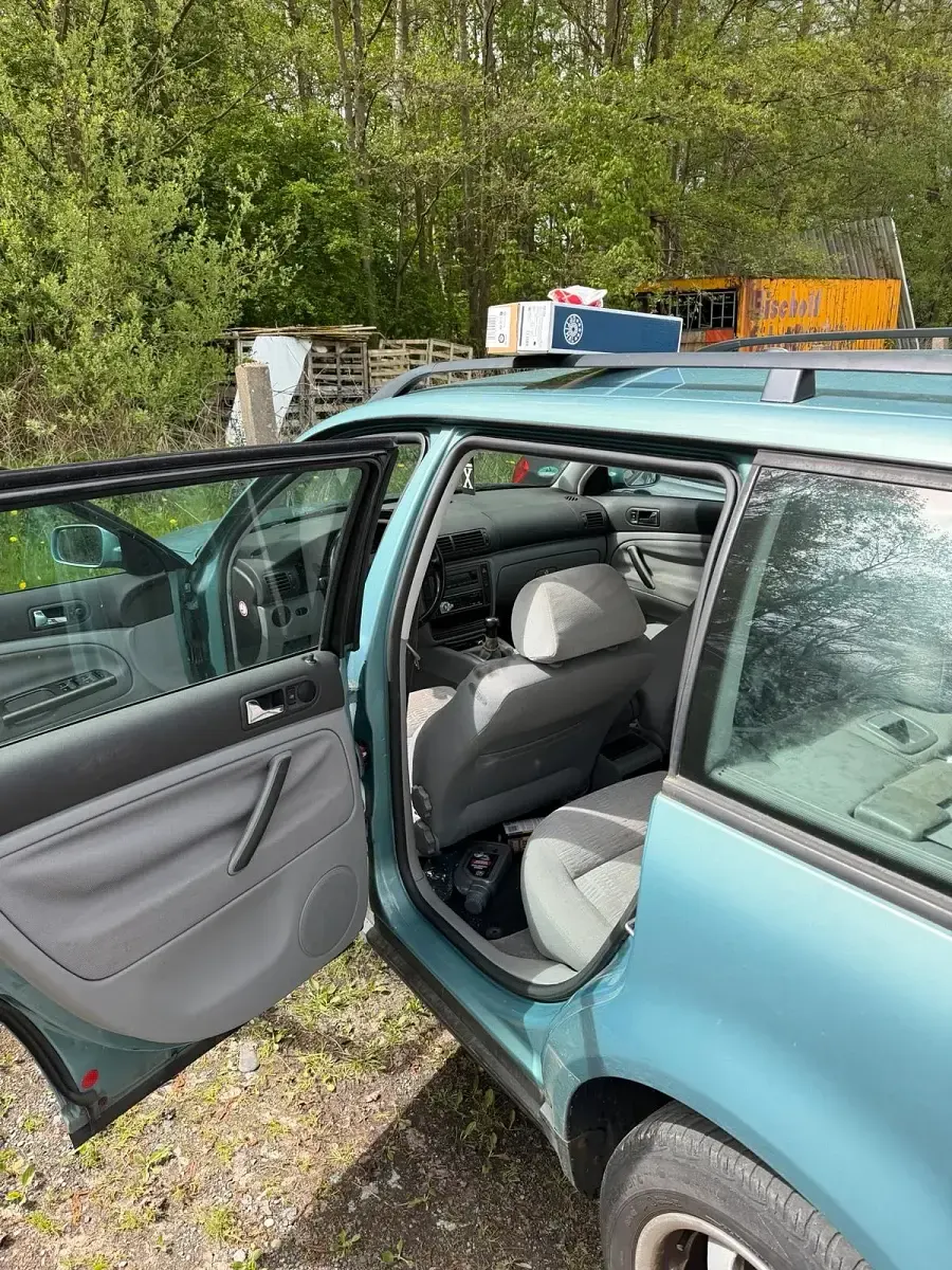 Gebraucht VW Passat 115 PS (84 kW) 2000 Grün Kombi