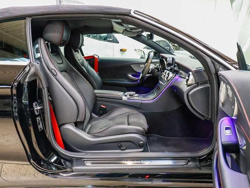 Gebraucht Mercedes C300 AMG 258 PS (189 kW) 2024 Schwarz Cabrio