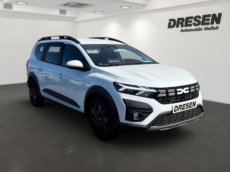 Neu Dacia Jogger Expression 110 PS (80 kW) 2025 Weiss Van / Kleinbus