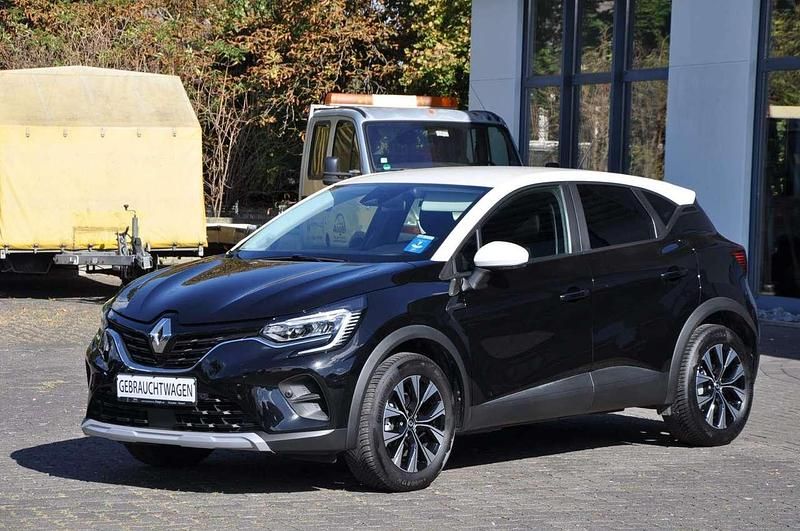 Gebraucht Renault Captur Evolution 91 PS (66 kW) 2023 Schwarz + weiss SUV