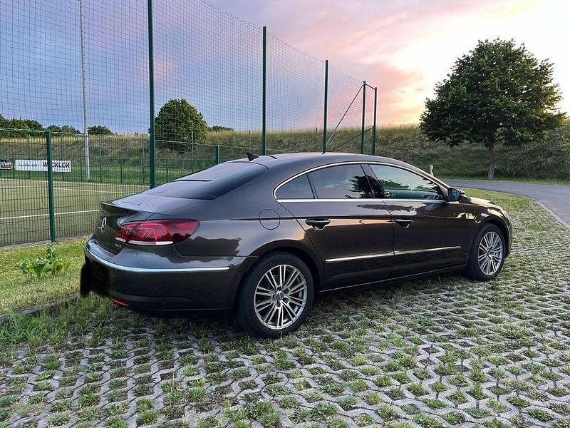 Gebraucht VW CC 140 PS (102 kW) 2013 Braun Limousine