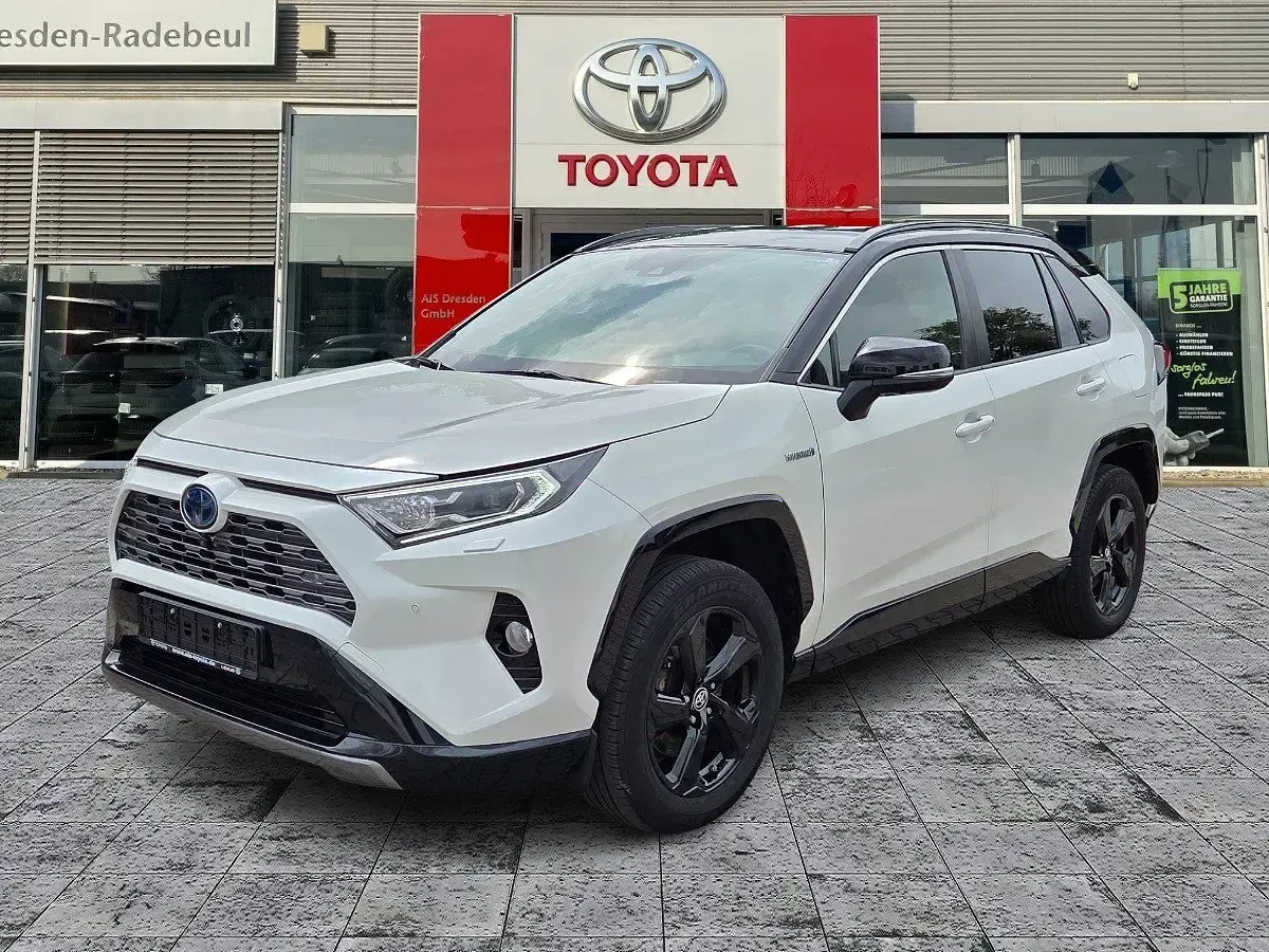 Gebraucht Toyota RAV4 Hybrid Style 218 PS (160 kW) 2019 Novaweiß perleffekt SUV