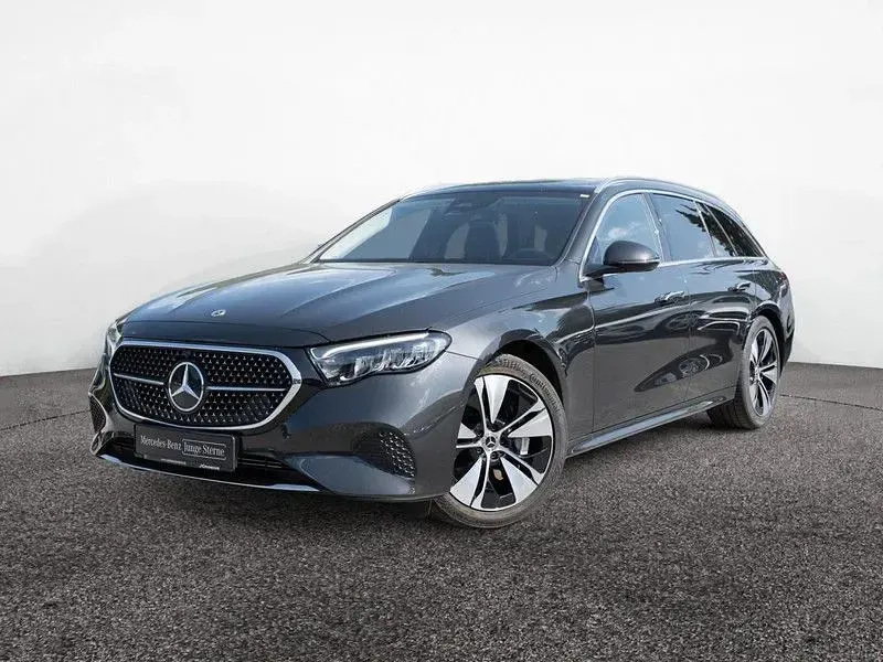 Gebraucht Mercedes E300 Avantgarde 197 PS (144 kW) 2025 Grau metalliclack graphitgrau Kombi