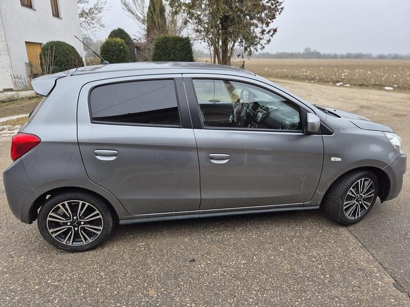 Gebraucht Mitsubishi Space Star Edition+ 80 PS (58 kW) 2018 Grau Kleinwagen