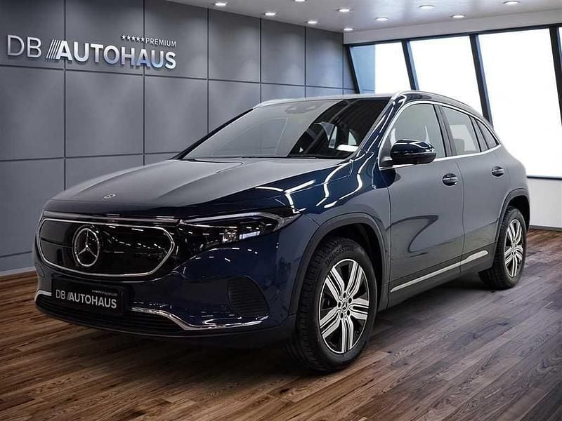 Blau Gebraucht 2023 Mercedes EQA250 SUV | 27.960 € (Guter Preis) - Bild 1/4