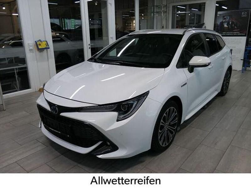 Gebraucht Toyota Corolla Team 184 PS (135 kW) 2021 Weiß Kombi
