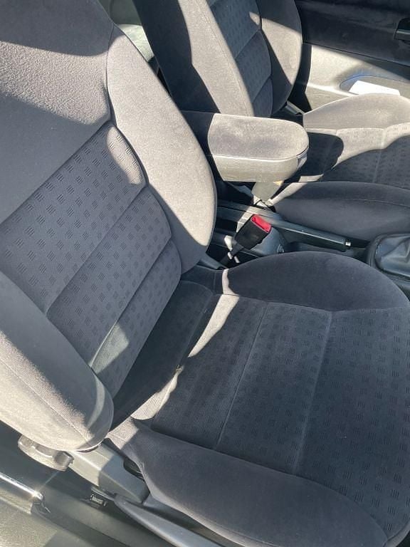 Gebraucht VW Golf IV 75 PS (55 kW) 2002 Blau Kleinwagen