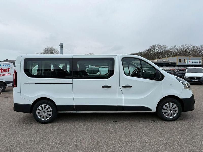 Second-hand Renault Trafic 150 CP (110 kW) 2020 Alb Monovolum
