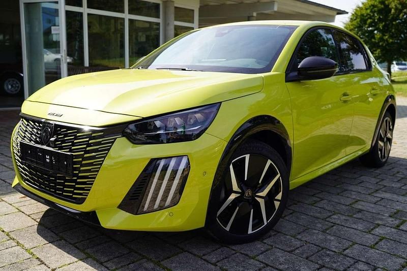 Aguedagelb Neu 2024 Peugeot 208 GT Kleinwagen | 21.700 € (Etwas zu teuer) - Bild 1/4