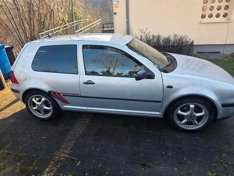 Gebraucht VW Golf III Basis 90 PS (66 kW) 1999 Silber Limousine