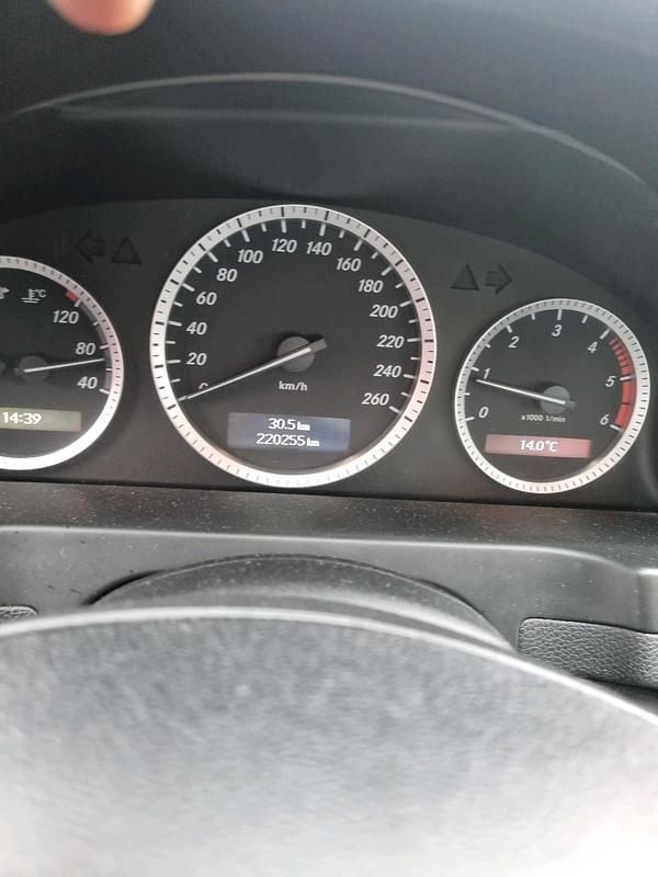 Gebraucht Mercedes C220 170 PS (125 kW) 2010 Silber Limousine