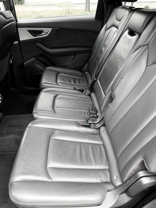 Używany Audi Q7 218 KM (160 kW) 2016 Czarny SUV