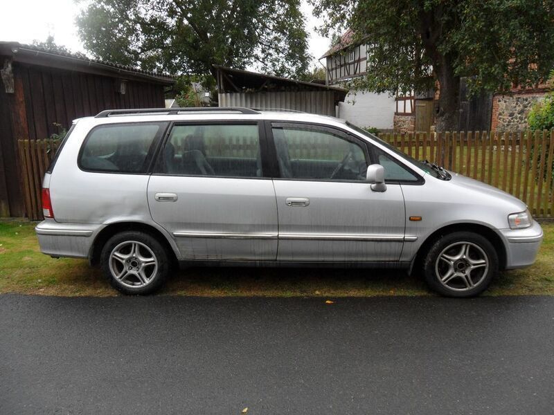 Gebraucht Honda Shuttle LS 150 PS (110 kW) 1999 Silber Van / Kleinbus