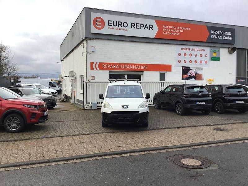 Weiß Gebraucht 2008 Peugeot Partner Comfort Van / Kleinbus | 3.900 € (Fairer Preis) - Bild 1/4