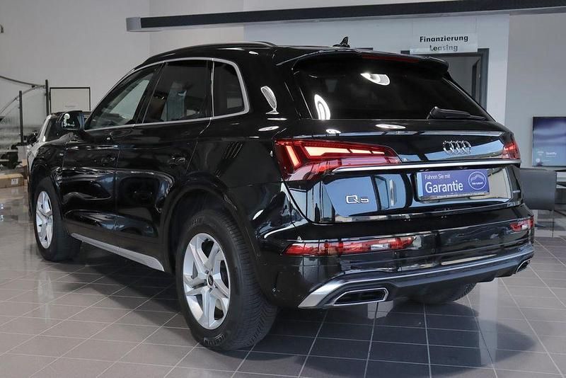 Gebraucht Audi Q5 S-Line 204 PS (150 kW) 2023 Mythosschwarz metallic SUV