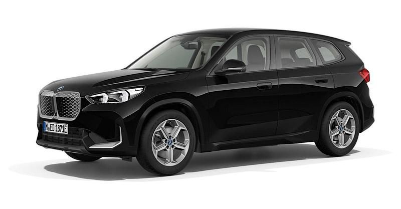 Schwarz Gebraucht 2024 BMW iX1 Shadowline SUV | 48.576 € (Teuer) - Bild 1/4